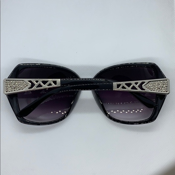 High Quality Oversized Oval Fashion Black Sunglasses - Picture 9 of 9
